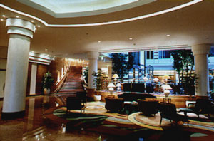 lobby.jpg (22518 bytes)